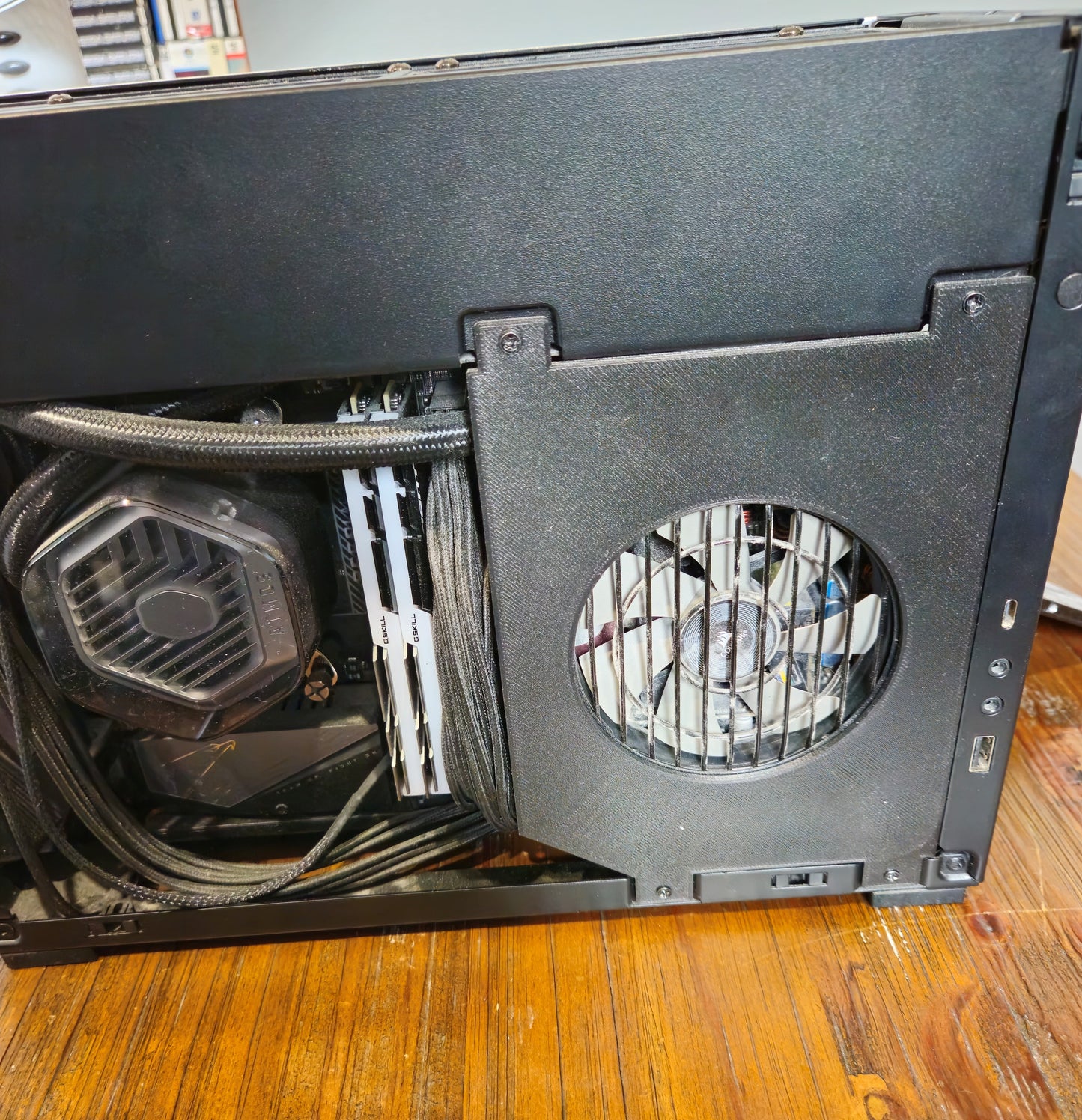 Lowered SFX SF750 PSU Bracket for Lian Li x Dan Cases A4-H20 Mini-ITX Case