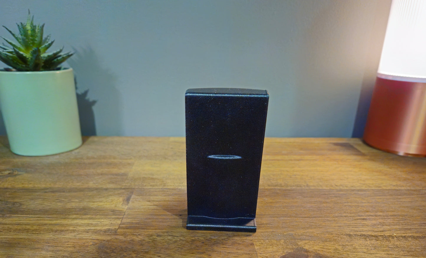 NR200 Headphone Hanger