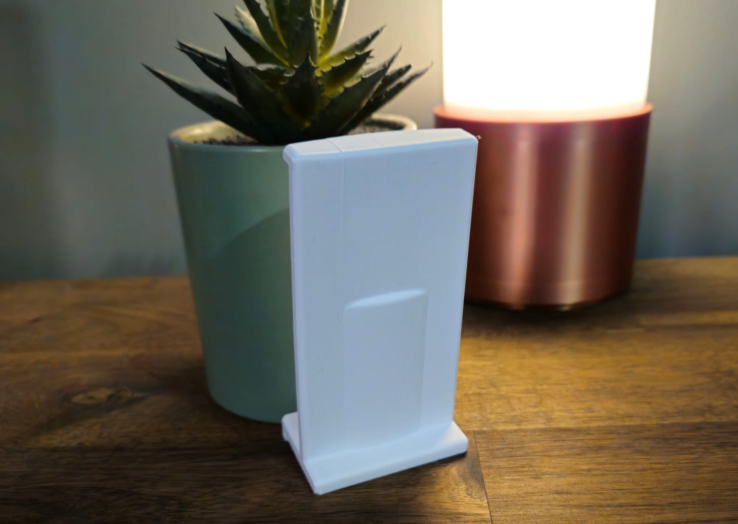 NR200 Headphone Hanger